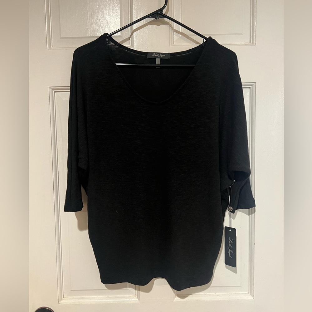 Laila Jayde Black Dolman Sleeve Lightweight Knit Top (Women’s Small)